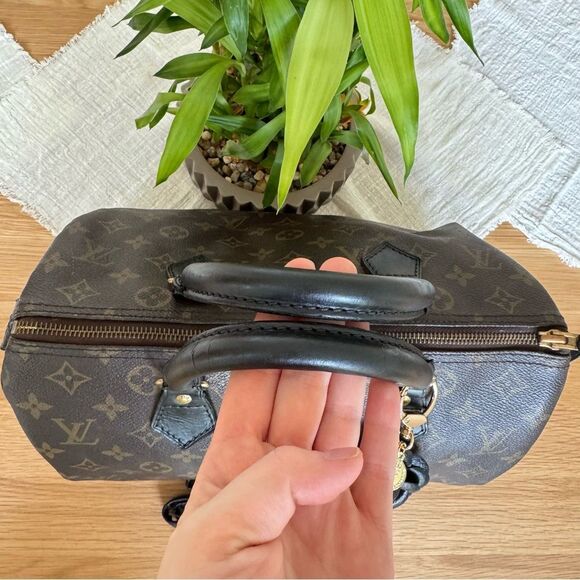 ✅AUTHENTIC✅Bundle LOUIS VUITTON SPEEDY 30+STRAP, keychain - Picture 5 of 13